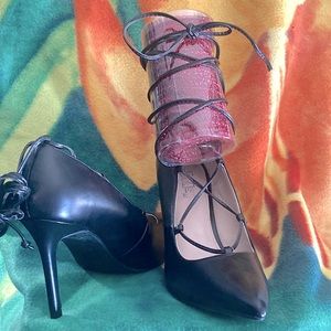 Brash Black, lace up the ankle, high heels, size 8 1/2 leather Sexy!